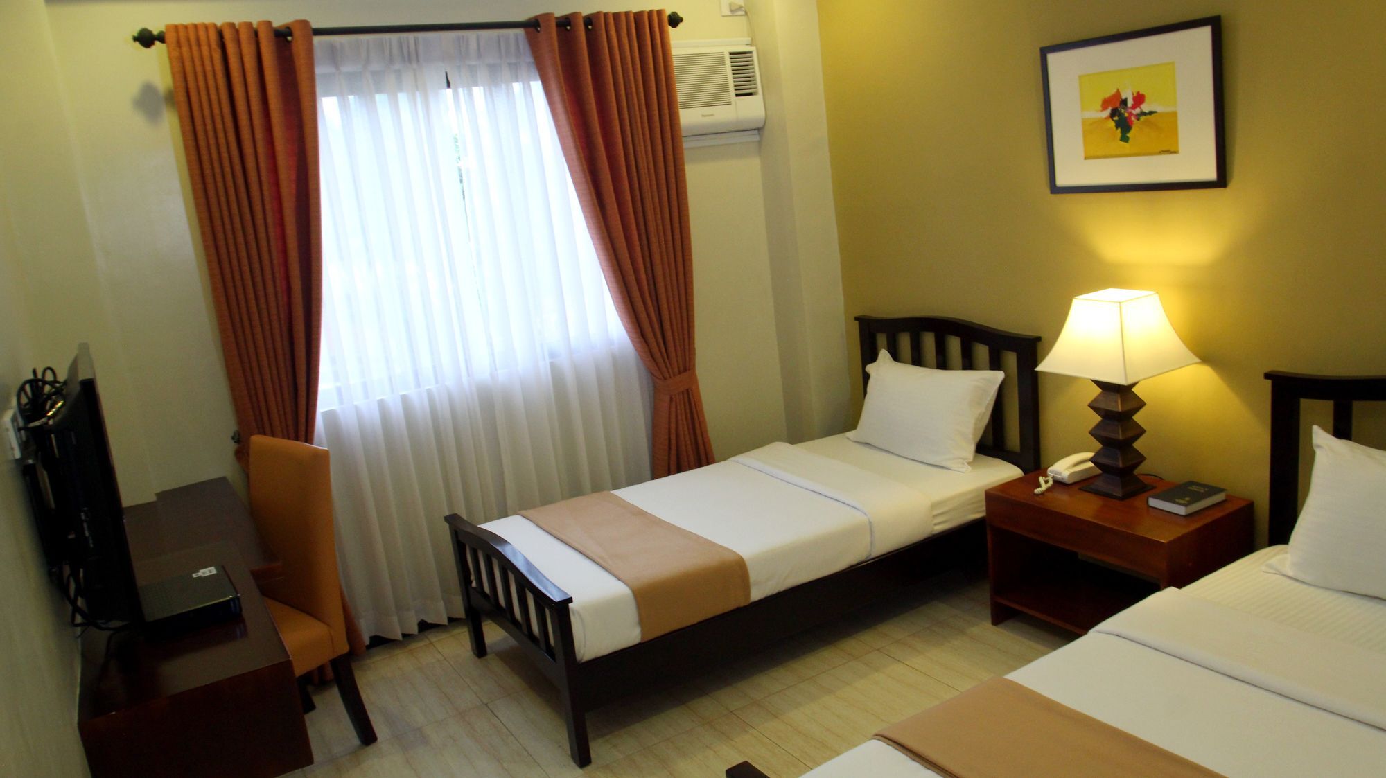 North Garden Suites Davao City Buitenkant foto